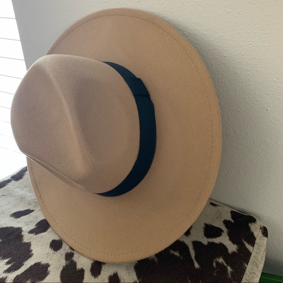 Tan Hat - NWT! - Picture 6 of 8